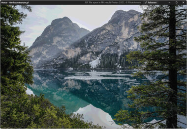 Screenshot of a .gif file in Microsoft Photos 2021